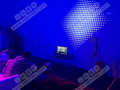 微軟水立方Win10發(fā)布會(huì)無(wú)線(xiàn)網(wǎng)絡(luò)覆蓋工程師和無(wú)線(xiàn)AP設(shè)備圖