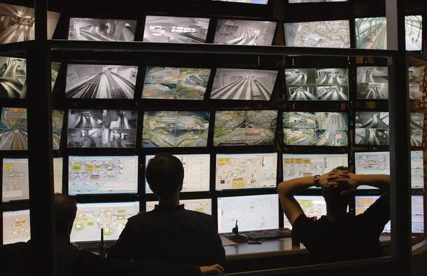 監(jiān)控系統(tǒng)是由哪些部分組成的？